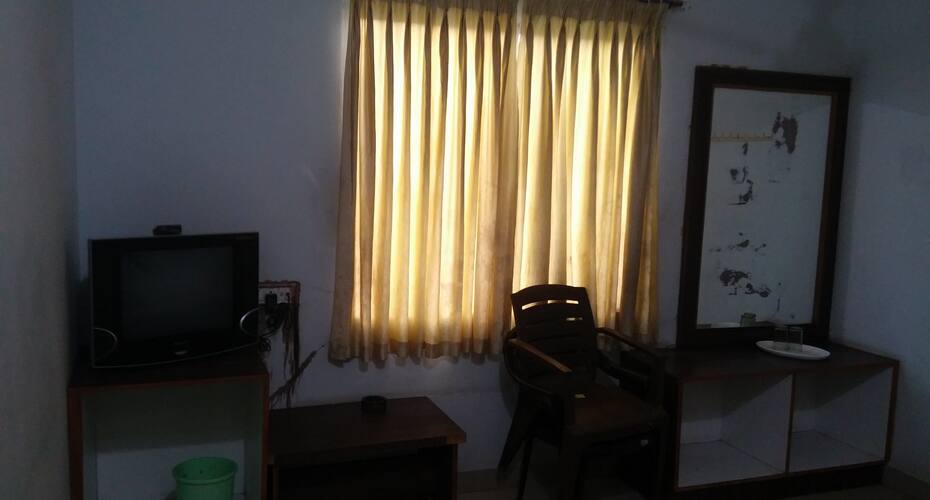 Kasturi Deluxe Lodge, Gulbarga 4